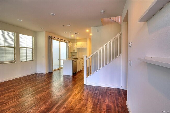 Building Photo - 125 Wild Rose