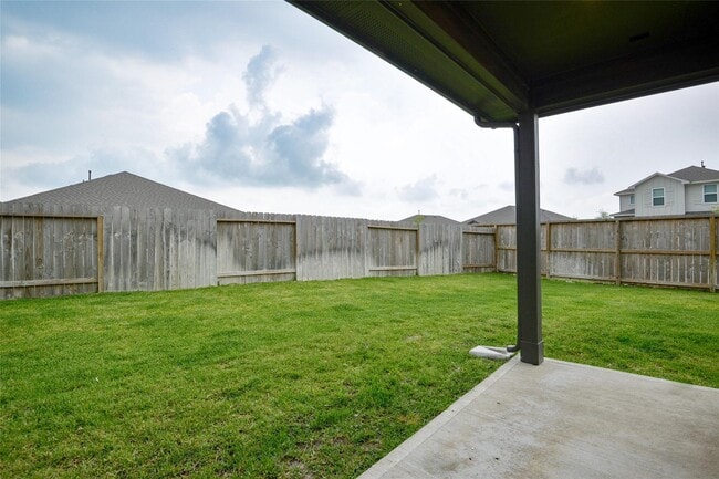 Building Photo - 1055 Llano Trl