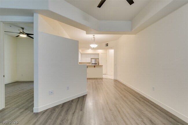 Building Photo - 38 E Serene Ave