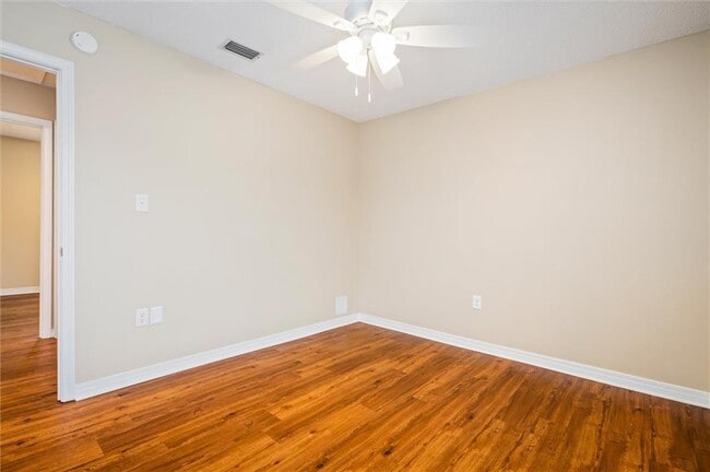 Building Photo - 7245 Pecan Terrace Dr
