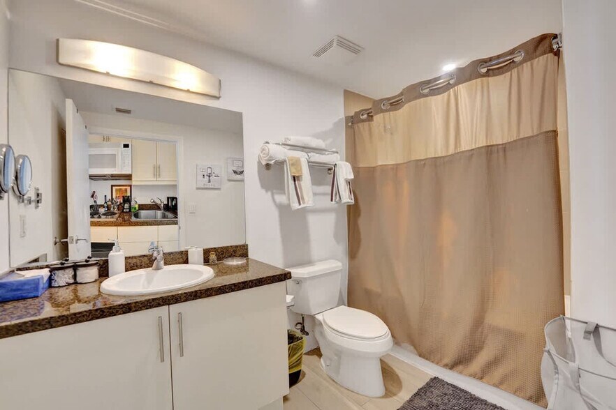 Building Photo - 2889 McFarlane Rd