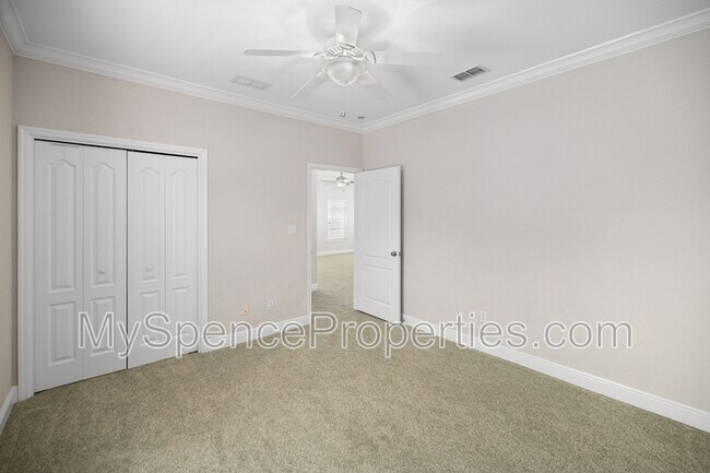 Building Photo - 1578 Venice Ave