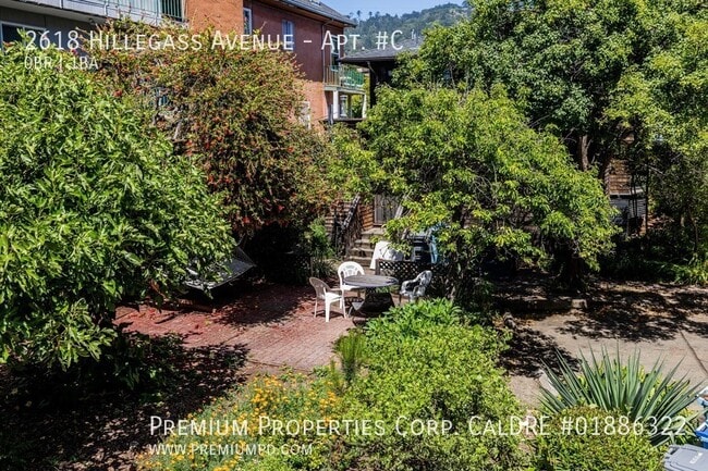 Building Photo - 2618 Hillegass Ave