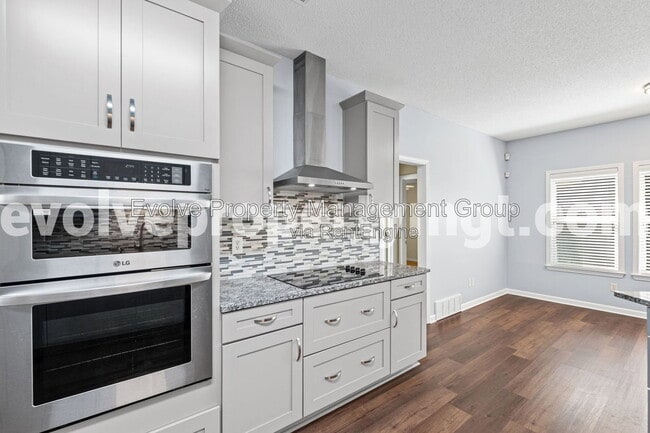Building Photo - 6606 Baudette Cove