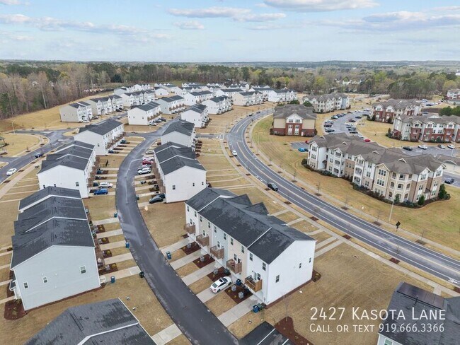 Building Photo - 2427 Kasota Ln