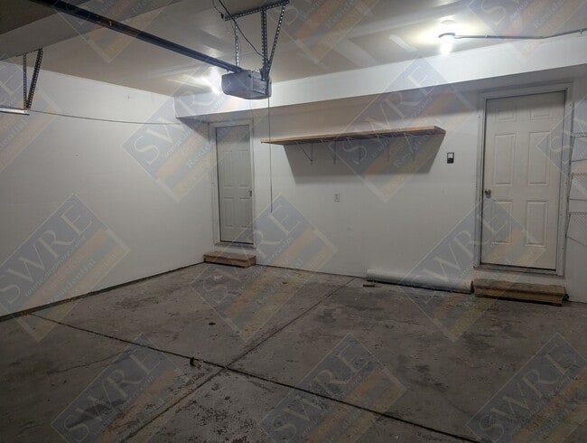 Building Photo - 405 Archers Trail-