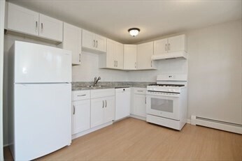 Building Photo - 41 Farrwood Ave