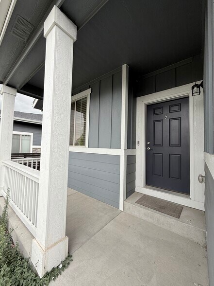 Cute Front Porch - 26987 E Maple Ave