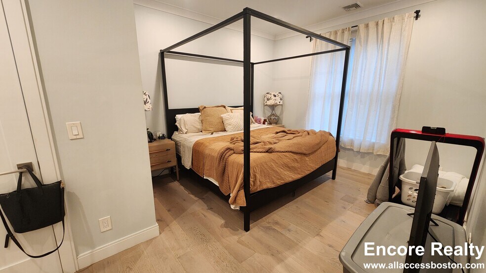 Building Photo - 39 Cummins Hwy