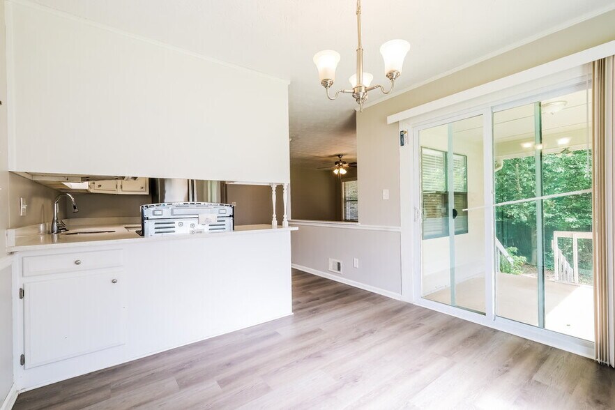 Building Photo - 5503 Springwood Ln