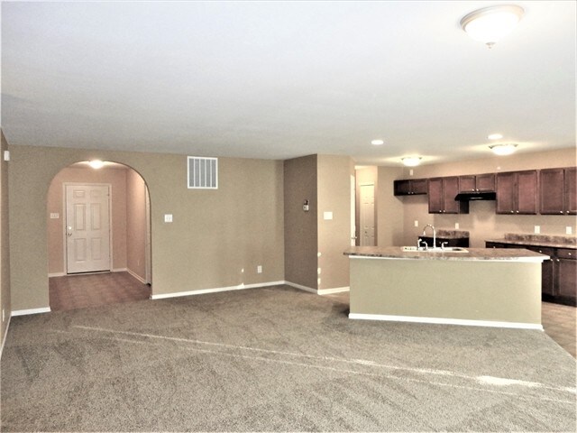 Building Photo - 15449 Harmon Pl