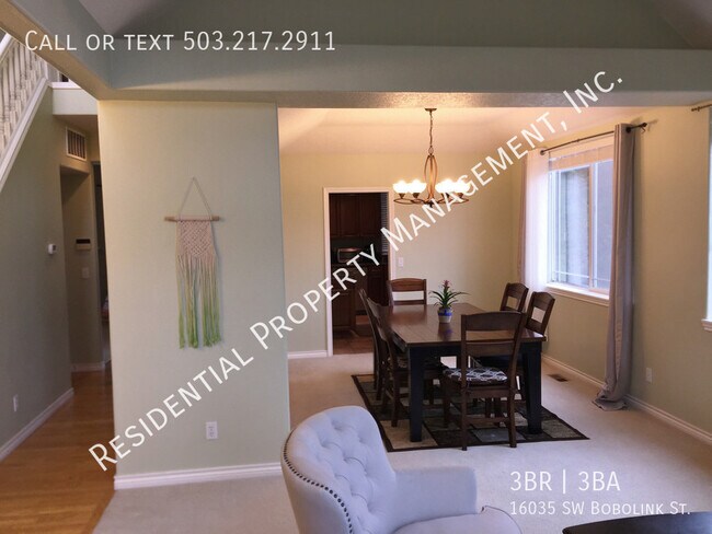 Building Photo - 16035 SW Bobolink St