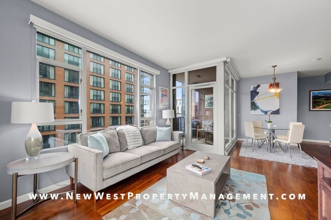 Building Photo - 530 K St