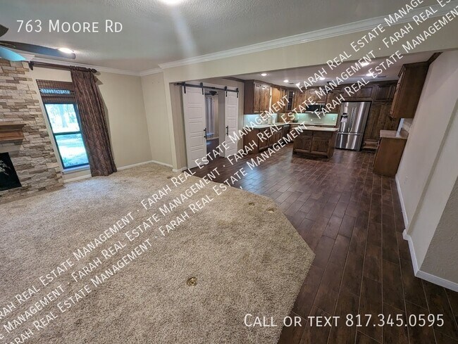 Building Photo - 763 Moore Rd