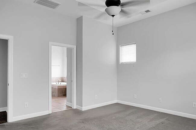 Building Photo - 345 Fox Ridge Ln