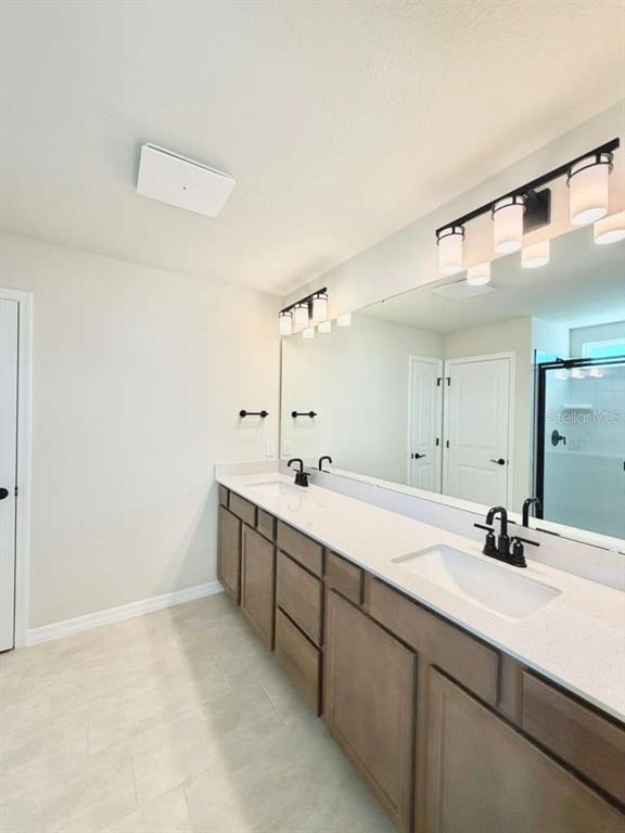 Building Photo - 233 Woodfall Ln