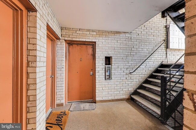 Building Photo - 12307 Braxfield Ct