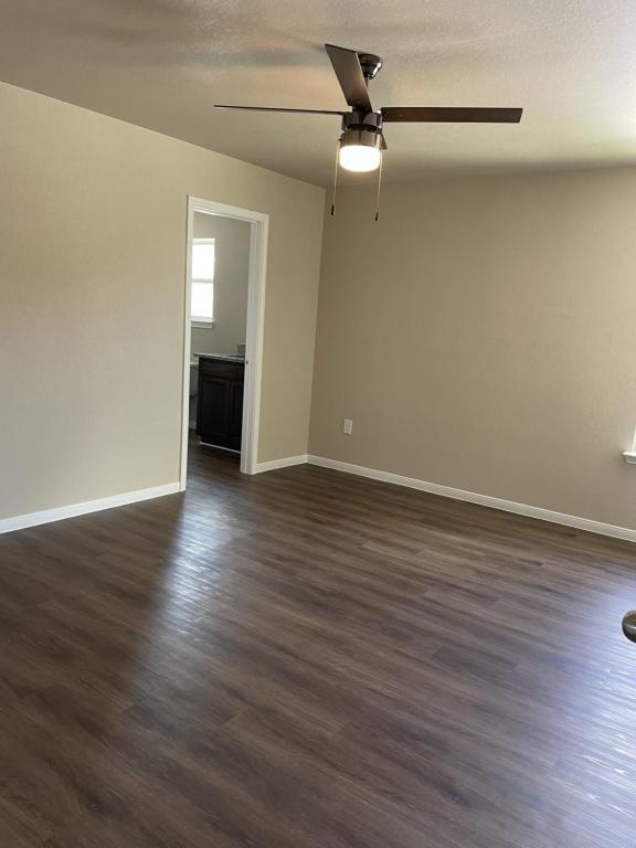 Building Photo - 512 Raymond St