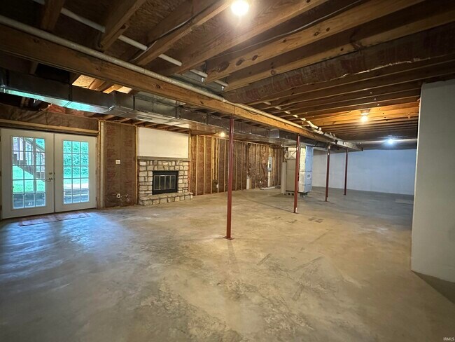 Building Photo - 1830 E Thornton Dr