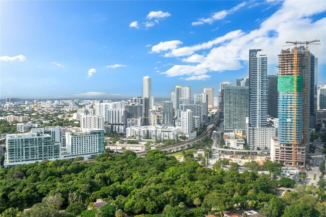 Building Photo - 1643 Brickell Ave