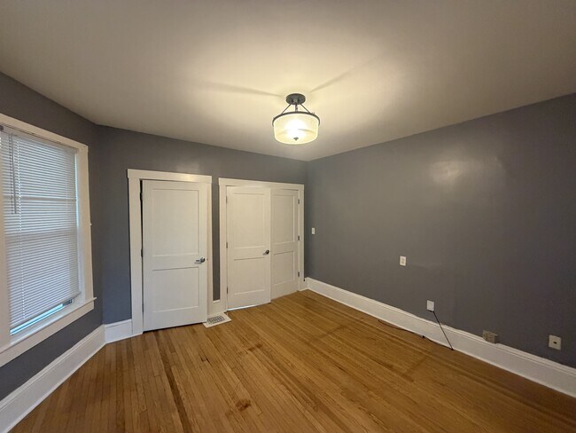 Building Photo - 2160 Alger Rd