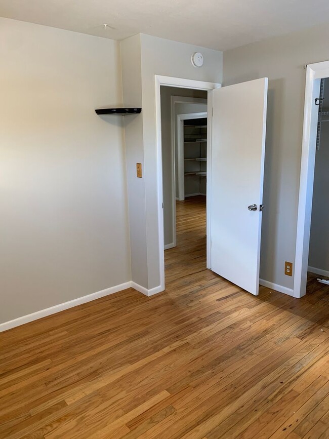 Building Photo - Sunny 3 bed/2 bath North Boulder Home - Av...