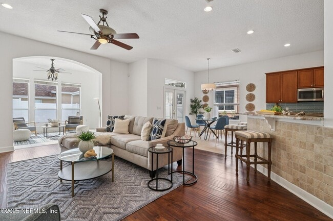 Building Photo - 10008 Sifton Ct