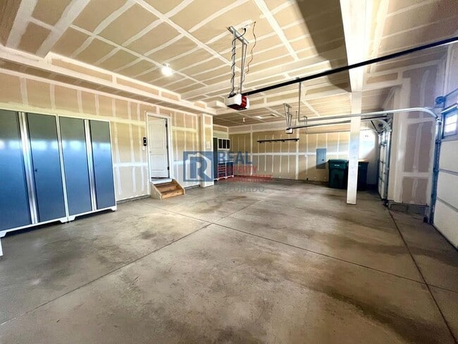 Building Photo - 10776 Forest Creek Dr