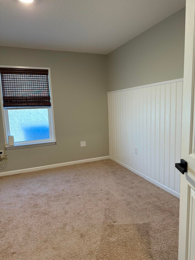 Building Photo - 351 Merlin Ct