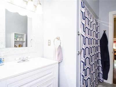 Full Bath 2 - 4740 Juniper St