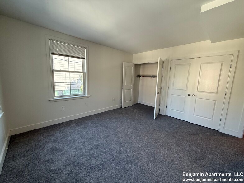 Building Photo - 108 2nd St