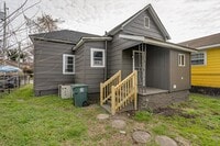 Building Photo - 555 Dodson Ave