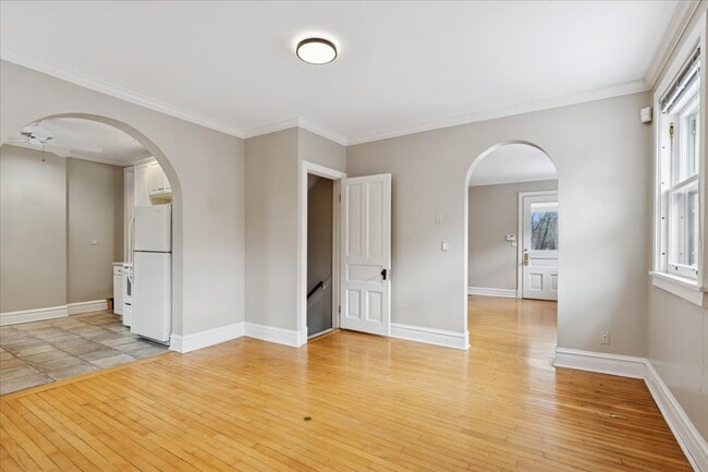 Building Photo - 3760 Gilgare Ln