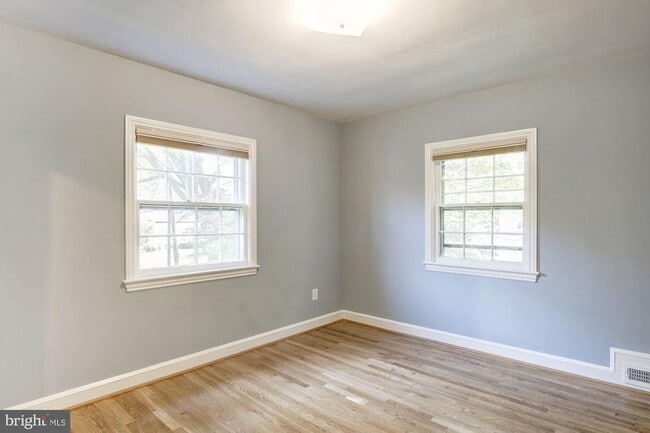 Building Photo - 1626 Kalmia Rd NW