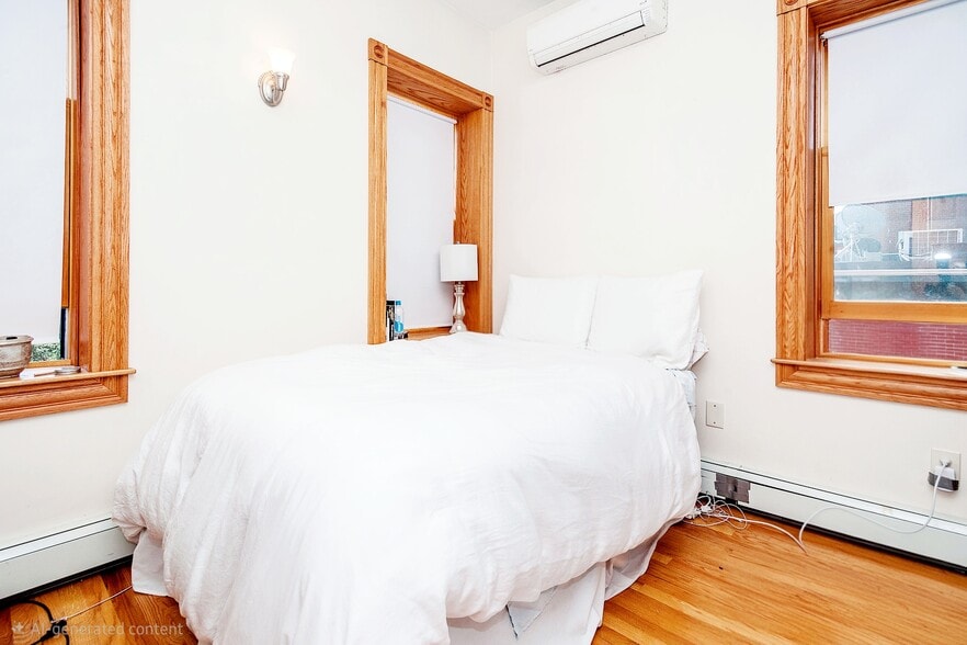 Building Photo - 102 Myrtle St