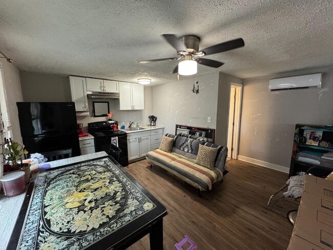 Building Photo - 2314 Mississippi Ave