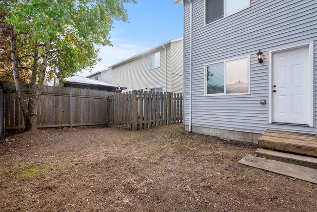 Building Photo - 2835 SE 90th Pl