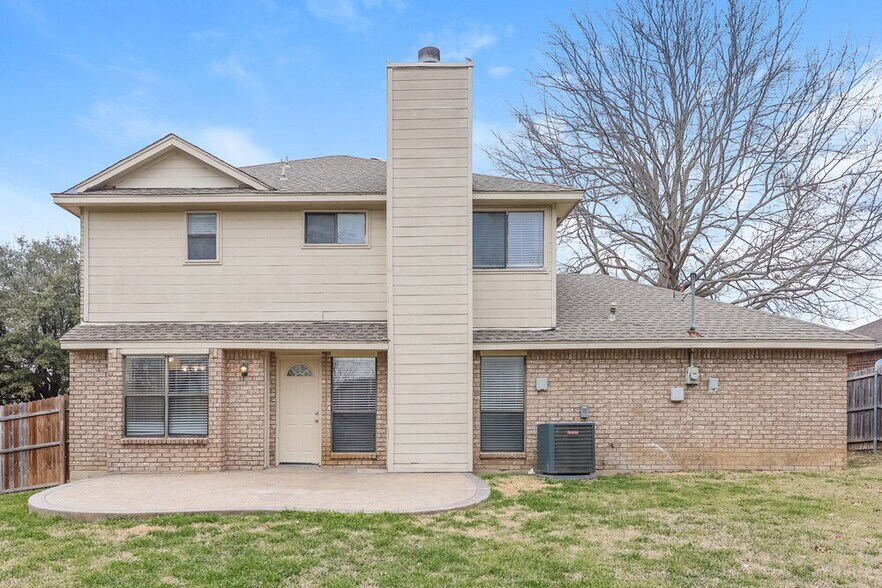 Building Photo - 216 Mesa Wood Dr