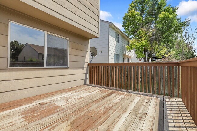 Building Photo - $2,650.00 - 4 Bedrooms, 2.5 Bathrooms, Sin...