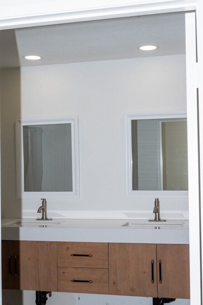 Building Photo - 81375 Coco Palm Dr