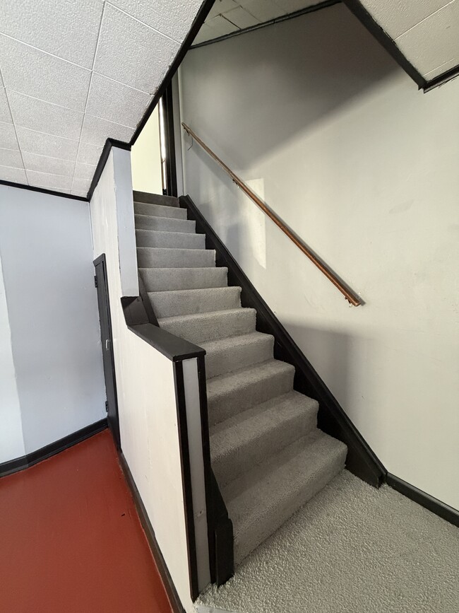 Building Photo - 1417 KNIGHT