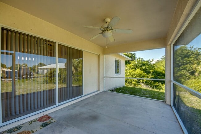 Building Photo - COMING SOON! 3 bedroom 2 bathroom single f...