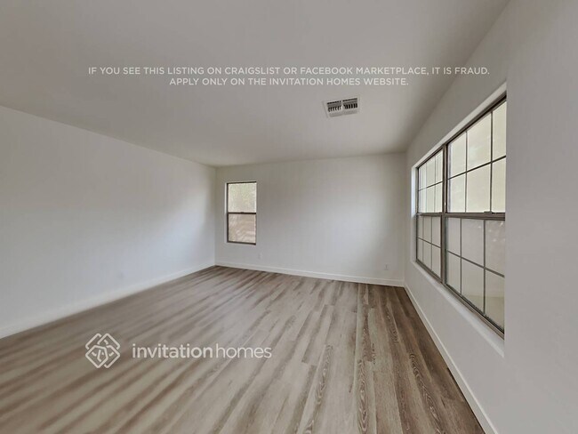 Building Photo - 3124 W Alta Vista Rd