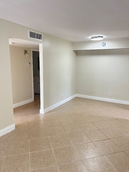 Building Photo - 10717 Cleary Blvd