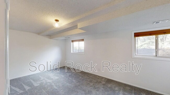 Building Photo - 6340 Lange Dr