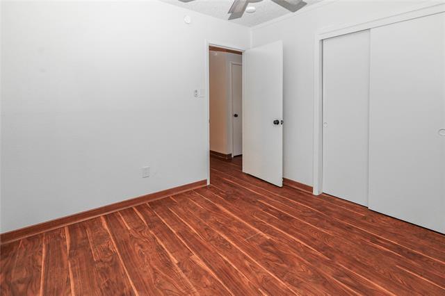 Building Photo - 1963 Shorewood Dr