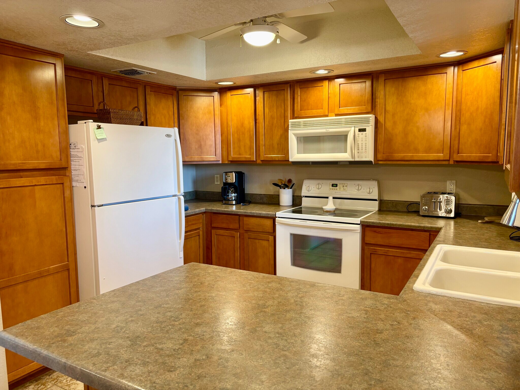 Building Photo - 12222 N Paradise Village Pky W