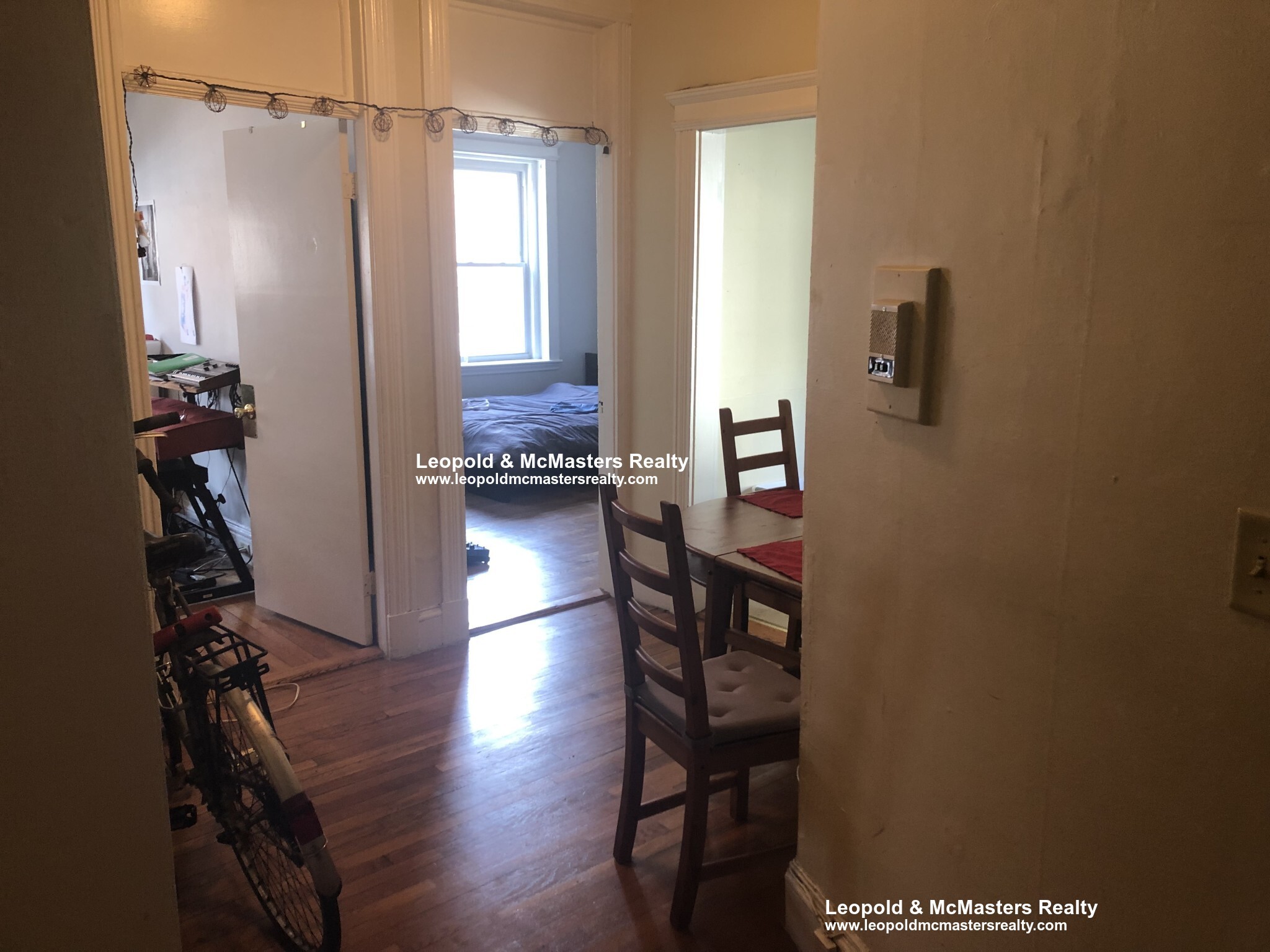 Building Photo - 107 Gordon St