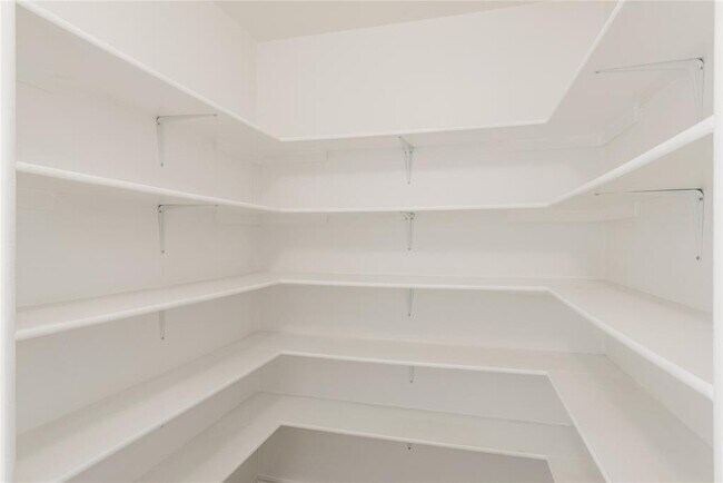 Building Photo - 11413 Kingsgate Dr