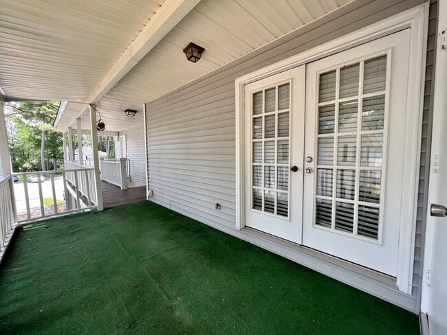 Building Photo - 21A Battery Walk Court